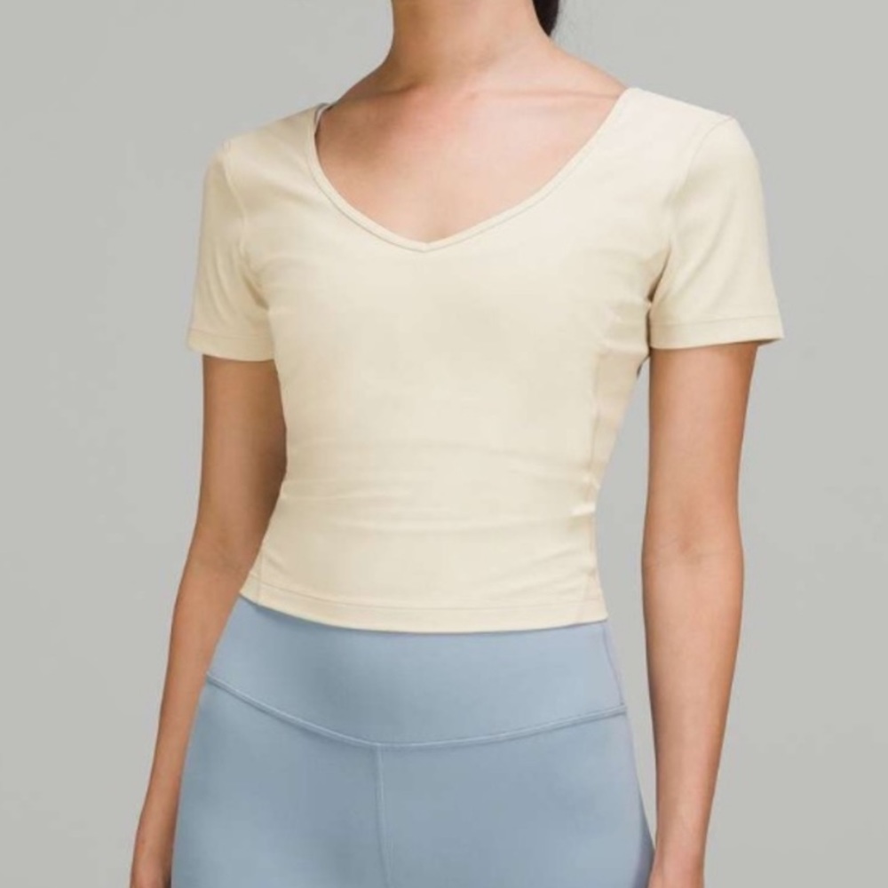 Lululemon Align Tee in Prosecco